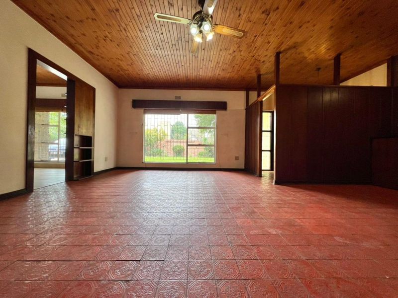 House For Sale in Ermelo Central - Photo 4