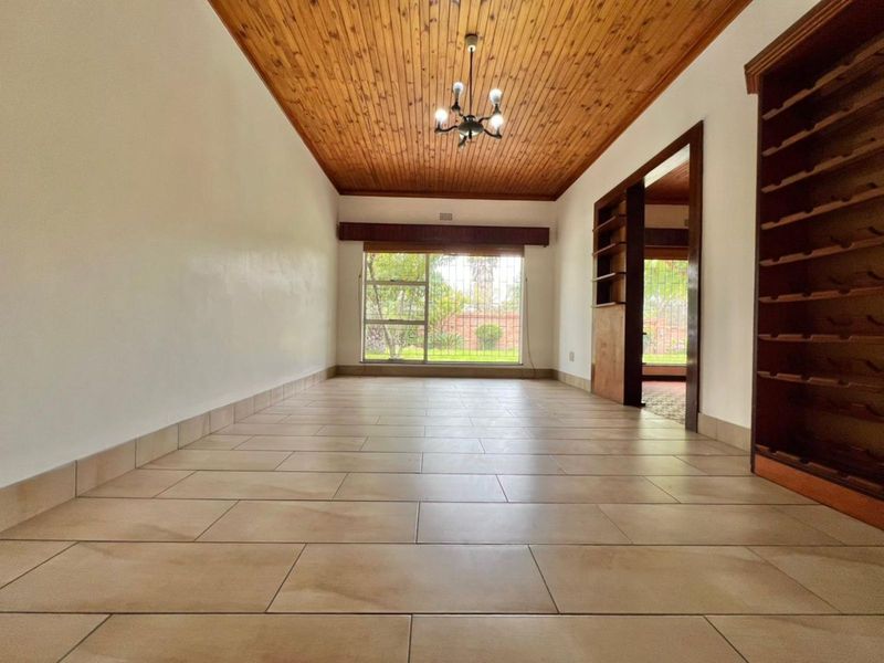 House For Sale in Ermelo Central - Photo 8