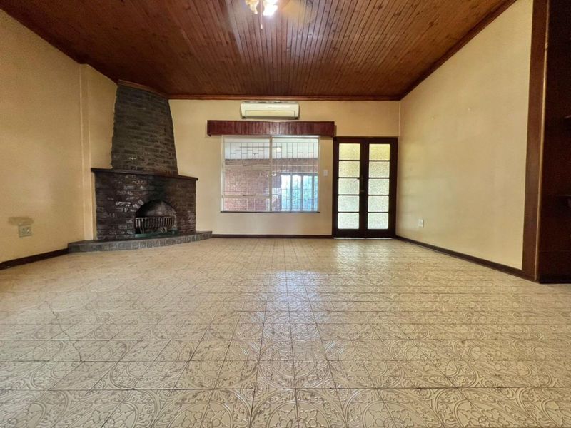 House For Sale in Ermelo Central - Photo 10