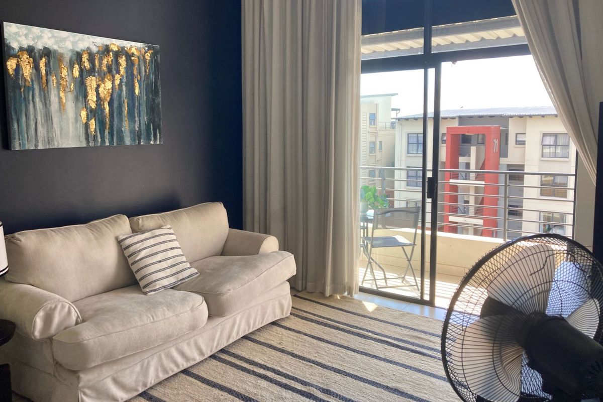 Apartment For Sale in Fourways - Photo 2