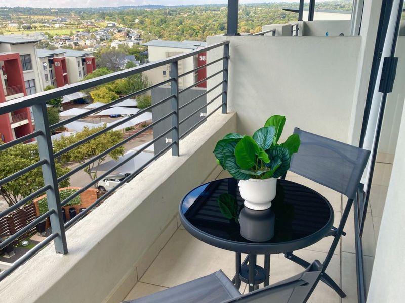 Apartment For Sale in Fourways - Photo 3