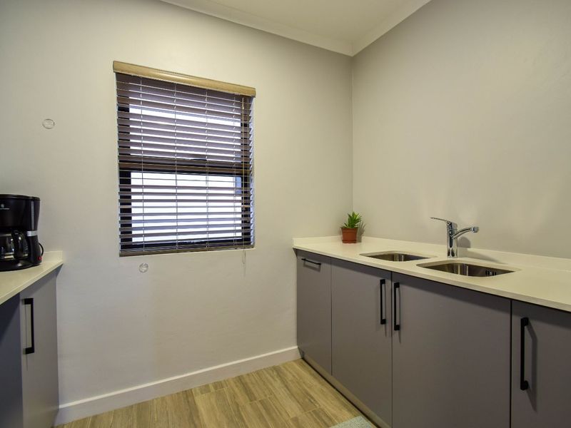 Townhouse For Sale in Olympus AH - Photo 7