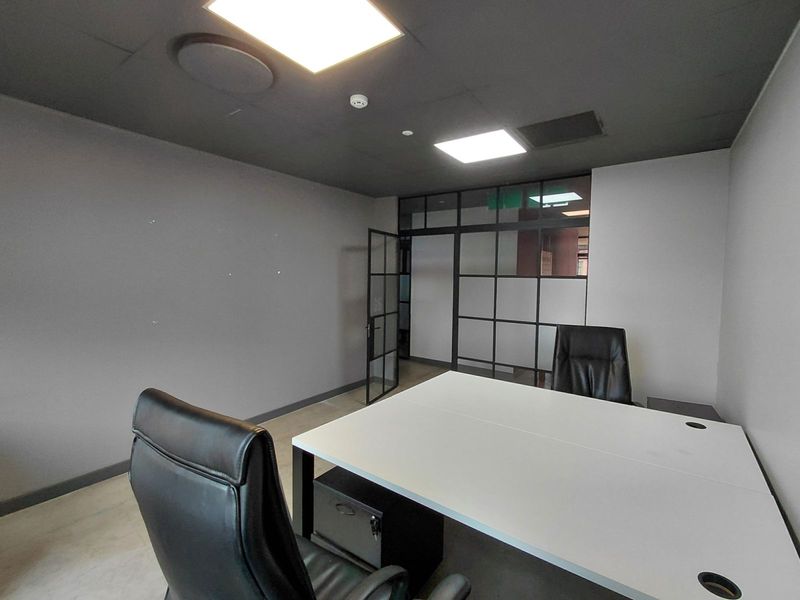 Office To Rent in Faerie Glen - Photo 4