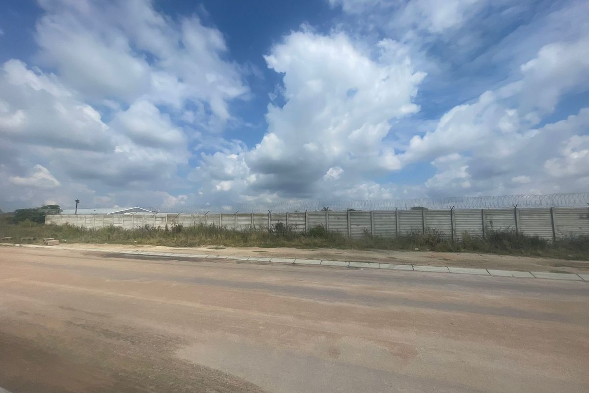 Industrial For Sale in Ladine - Photo 4