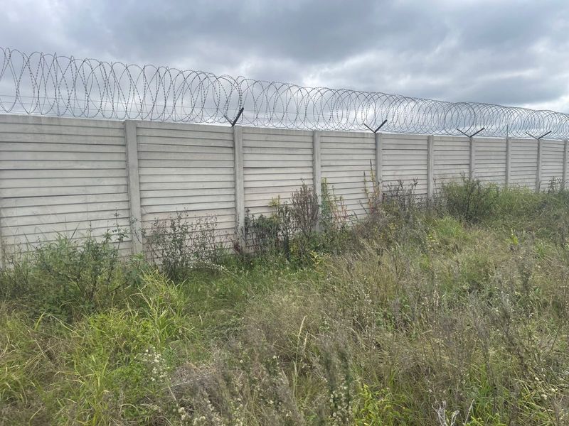 Industrial For Sale in Ladine - Photo 5