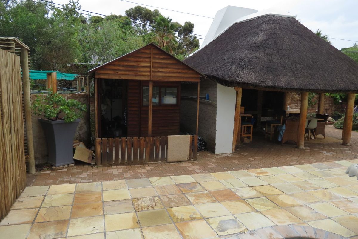 House For Sale in Prince Albert Central - Photo 4