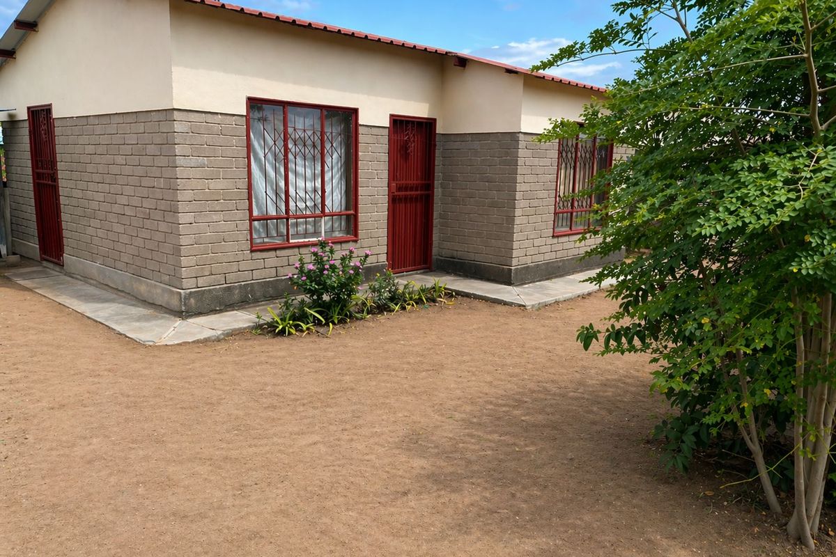 House For Sale in Lethuli Park - Photo 2