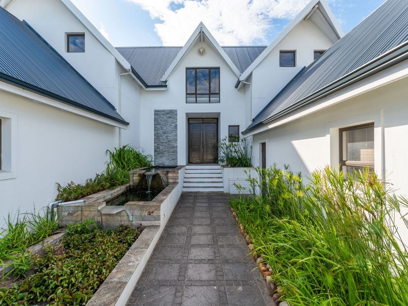 House For Sale in St Francis Links - Photo 2