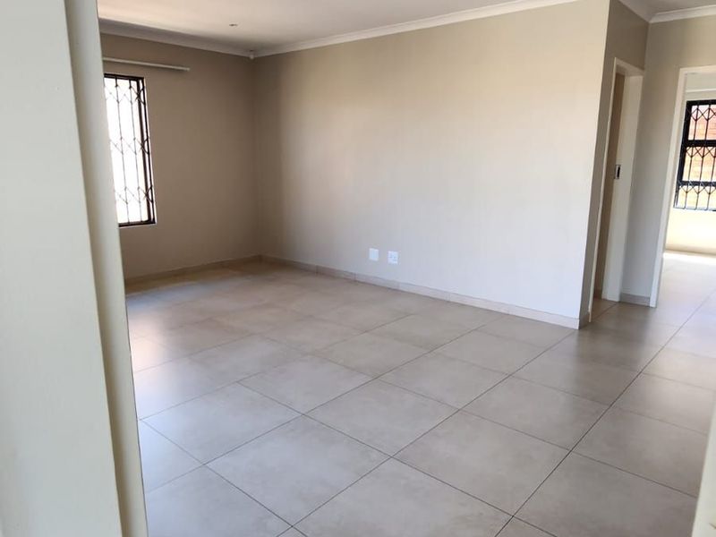 House To Rent in Secunda Central - Photo 2