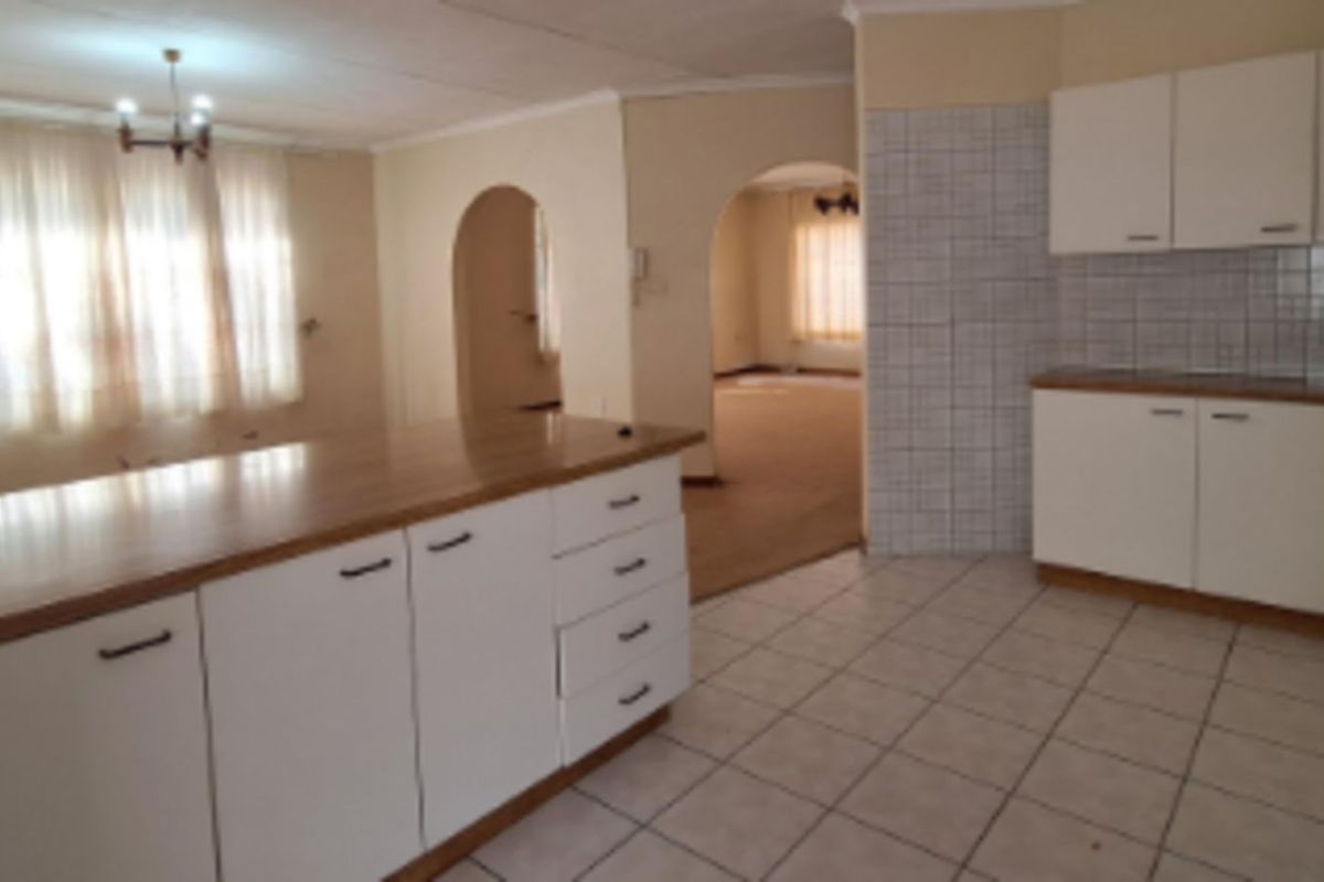 House For Sale in Standerton Central - Photo 4
