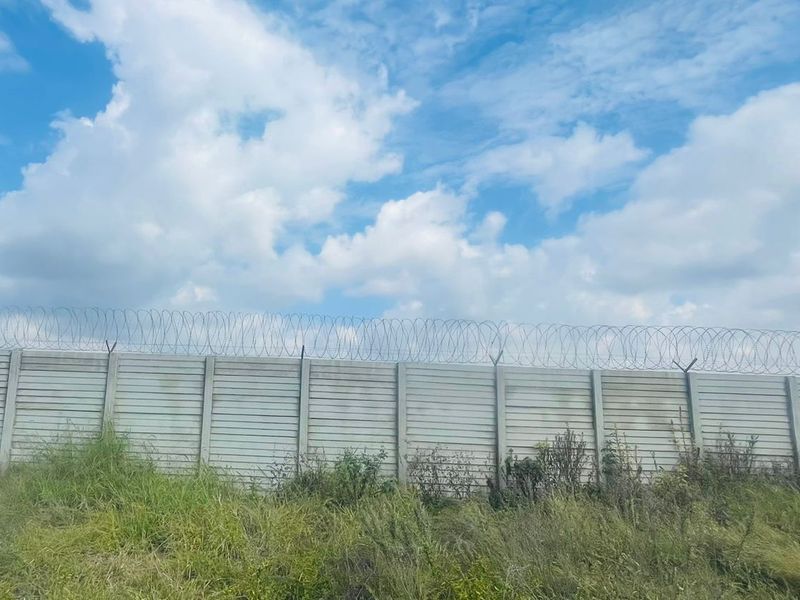 Industrial For Sale in Ladine - Photo 4