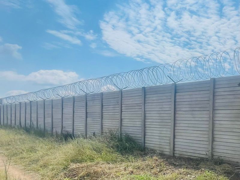 Industrial For Sale in Ladine - Photo 5