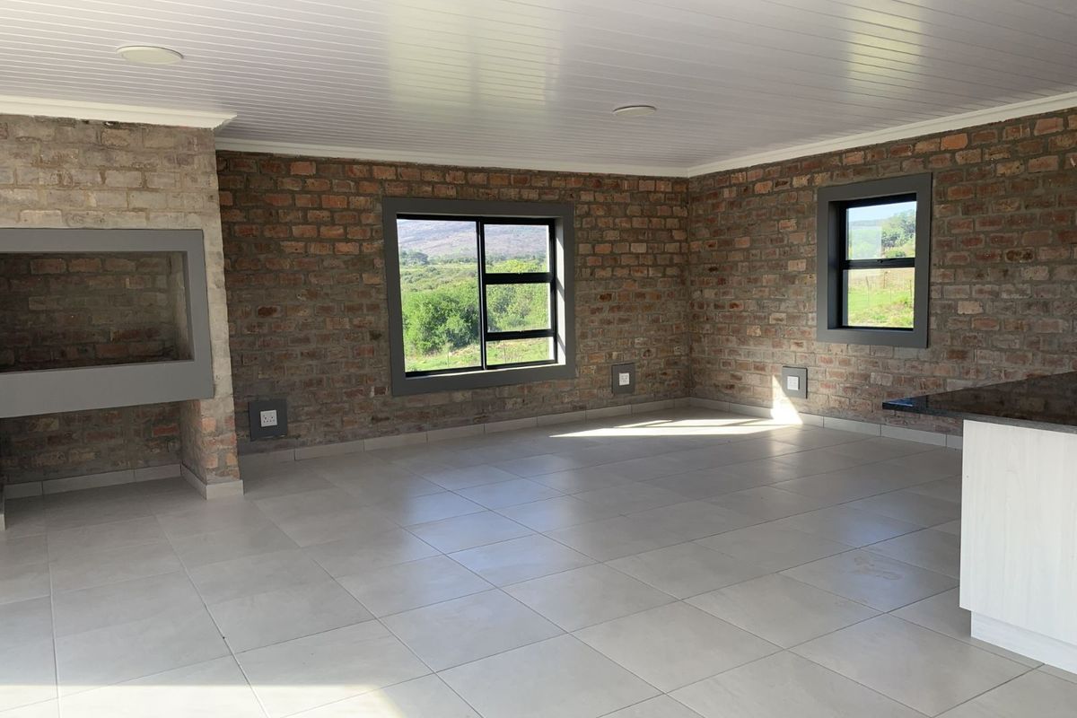 House For Sale in Albertinia Central - Photo 5