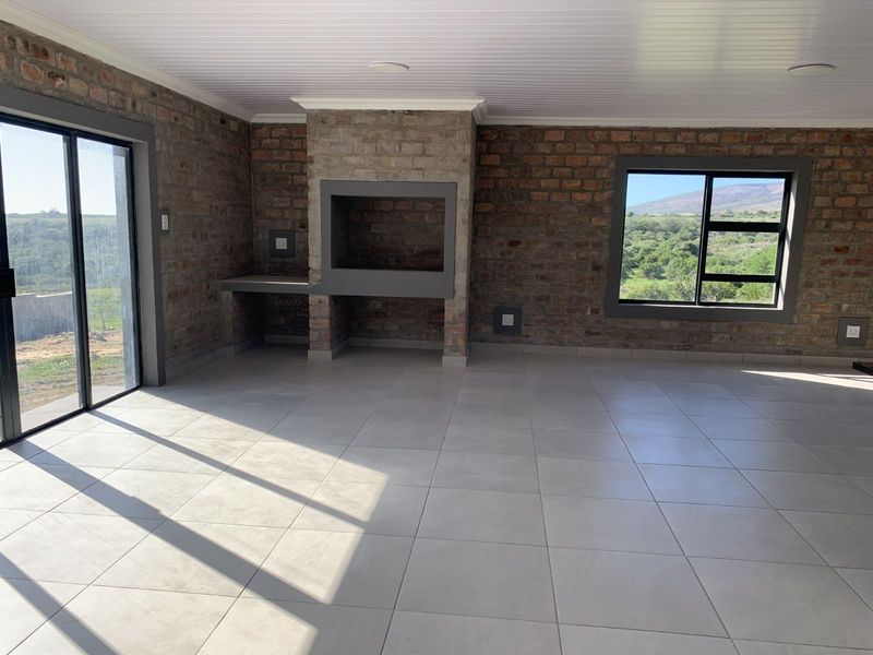 House For Sale in Albertinia Central - Photo 9