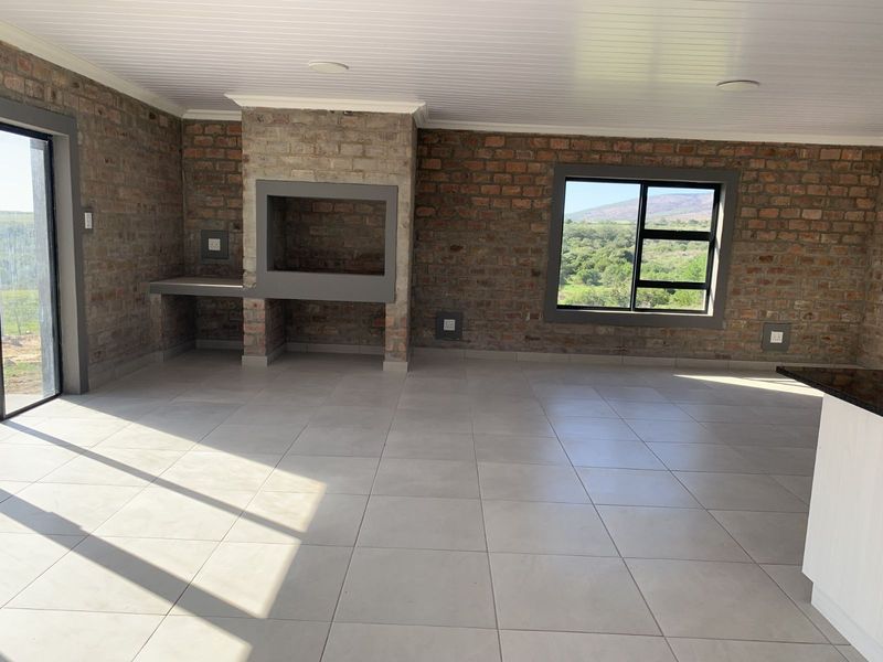 House For Sale in Albertinia Central - Photo 8