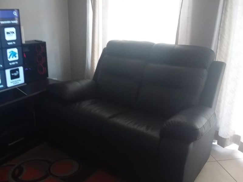 House For Sale in Equestria - Photo 6