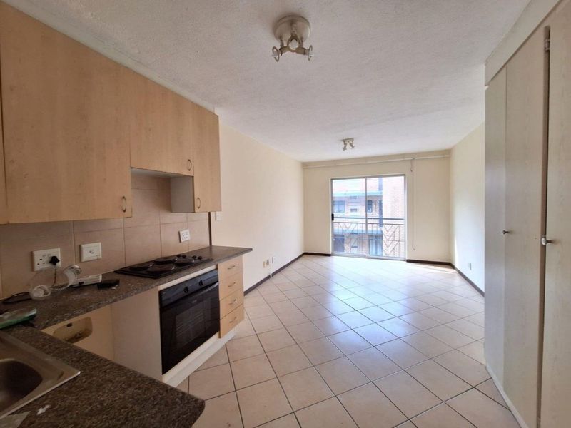 Apartment To Rent in Karenpark - Photo 2