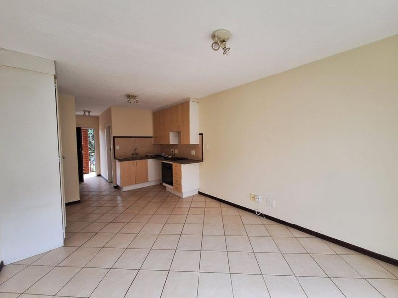 Apartment To Rent in Karenpark - Photo 3