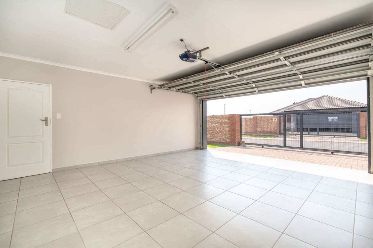 House To Rent in Secunda Central - Photo 3