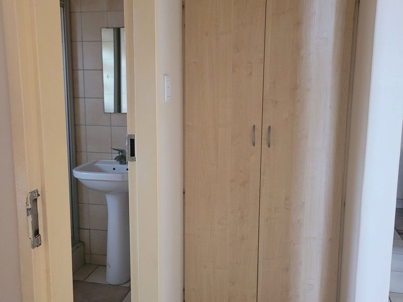 Townhouse For Sale in Reyno Ridge - Photo 10