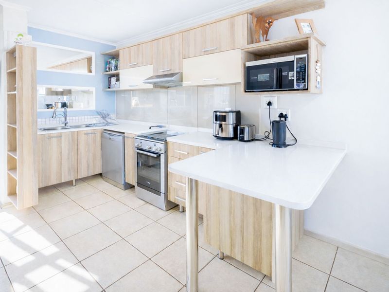 Townhouse For Sale in Sonneglans - Photo 5