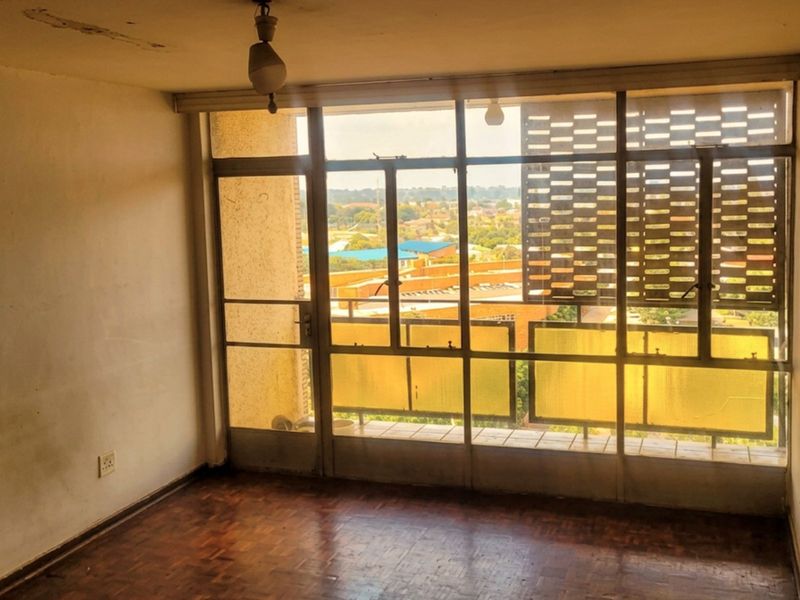 Apartment For Sale in Germiston West - Photo 6