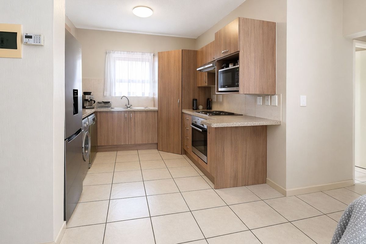 Apartment For Sale in Douglasdale - Photo 5