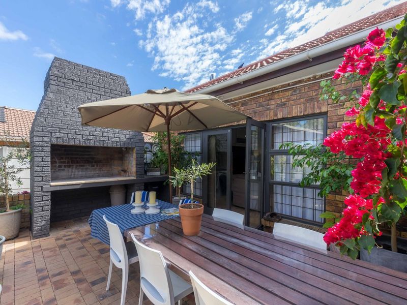 House For Sale in Kleinbosch - Photo 2