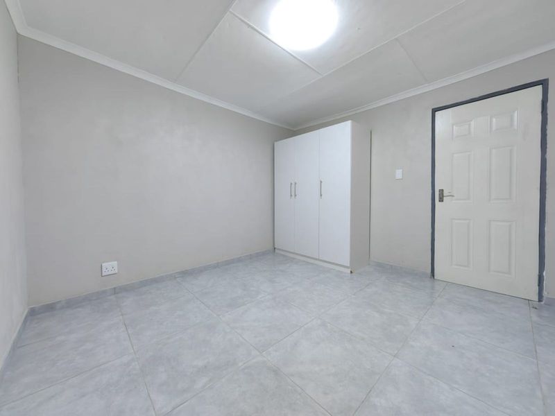 Apartment To Rent in Trichardt - Photo 4