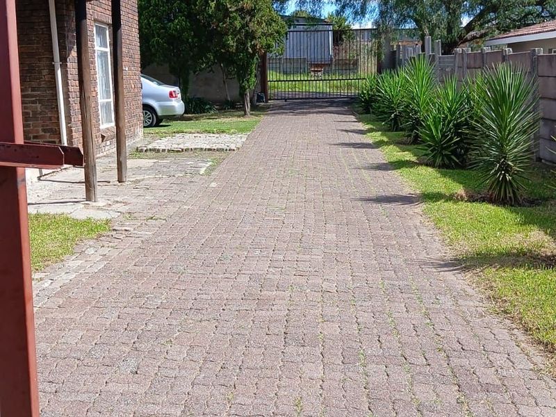 Apartment To Rent in Trichardt - Photo 1