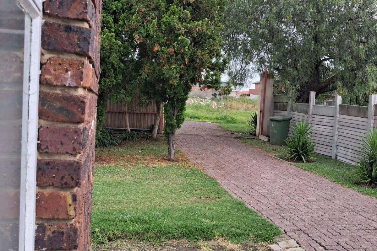 Apartment To Rent in Trichardt - Photo 5