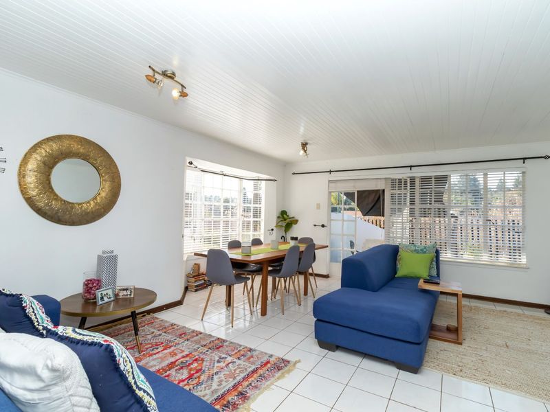 Townhouse For Sale in Wilgeheuwel - Photo 10