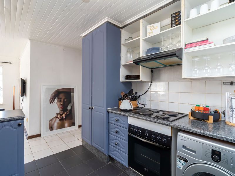 Townhouse For Sale in Wilgeheuwel - Photo 7