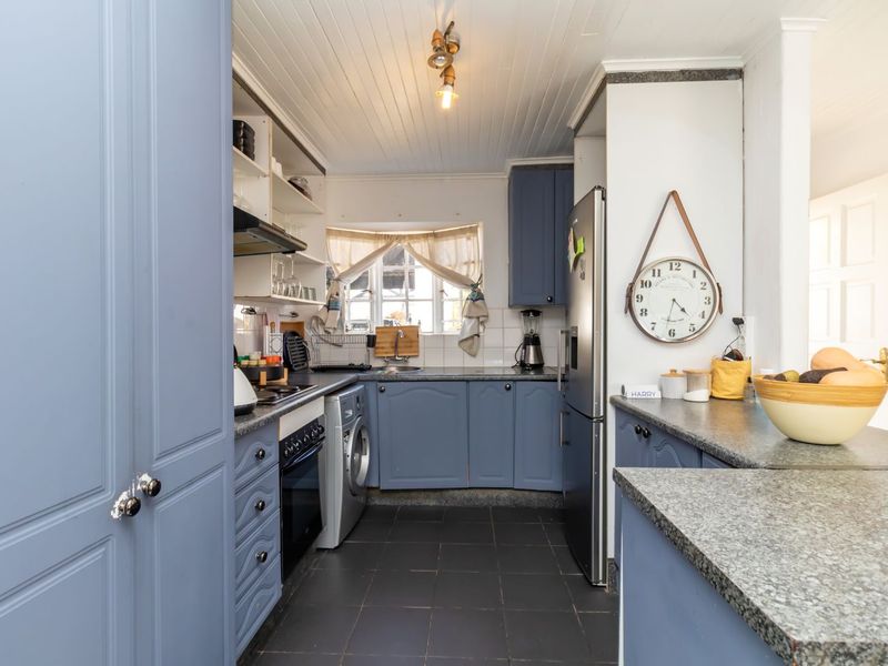 Townhouse For Sale in Wilgeheuwel - Photo 6