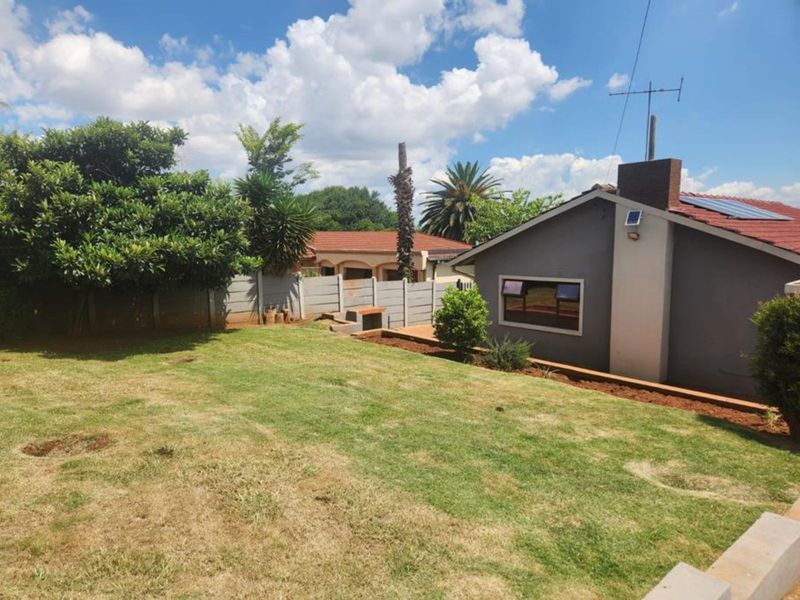 House For Sale in Florida Lake - Photo 4