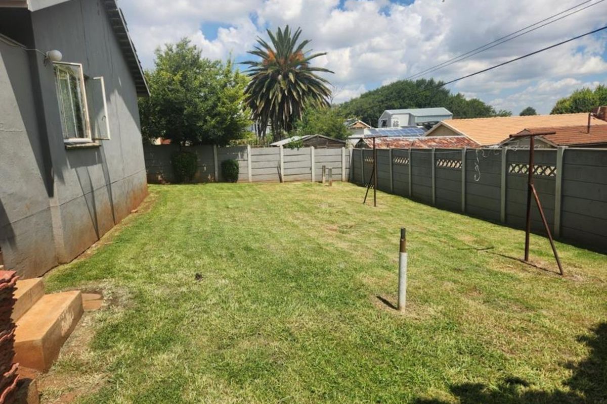 House For Sale in Florida Lake - Photo 5