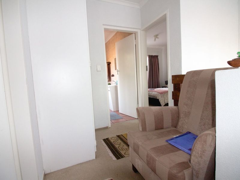 Townhouse For Sale in Bromhof - Photo 8