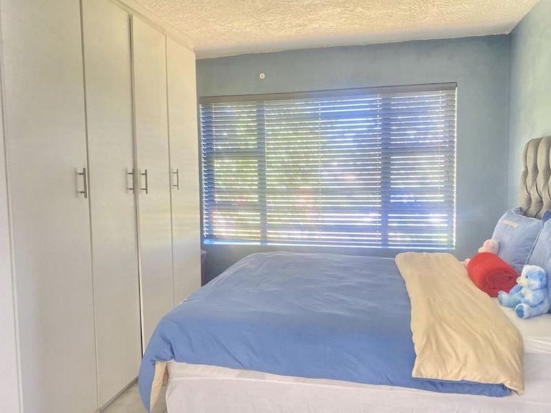 Apartment For Sale in Amanzimtoti - Photo 5