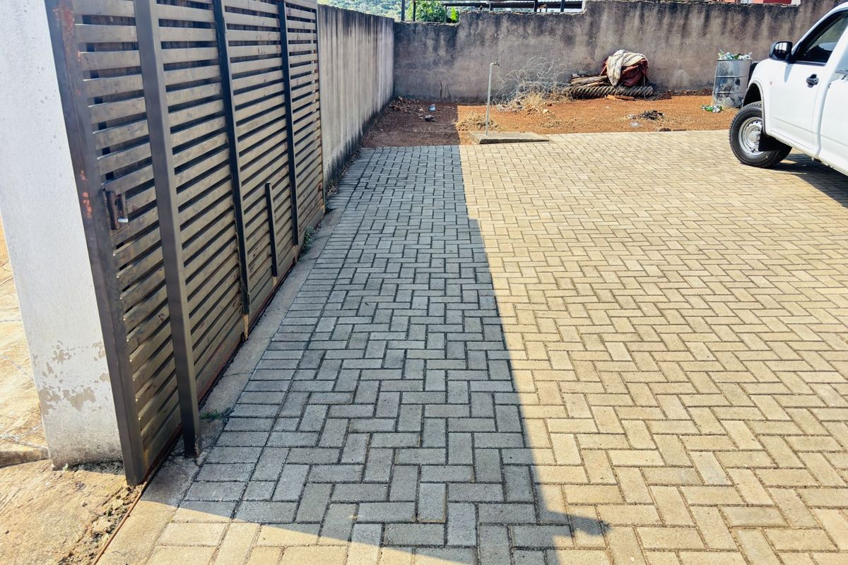 House For Sale in Nkowankowa - Photo 4