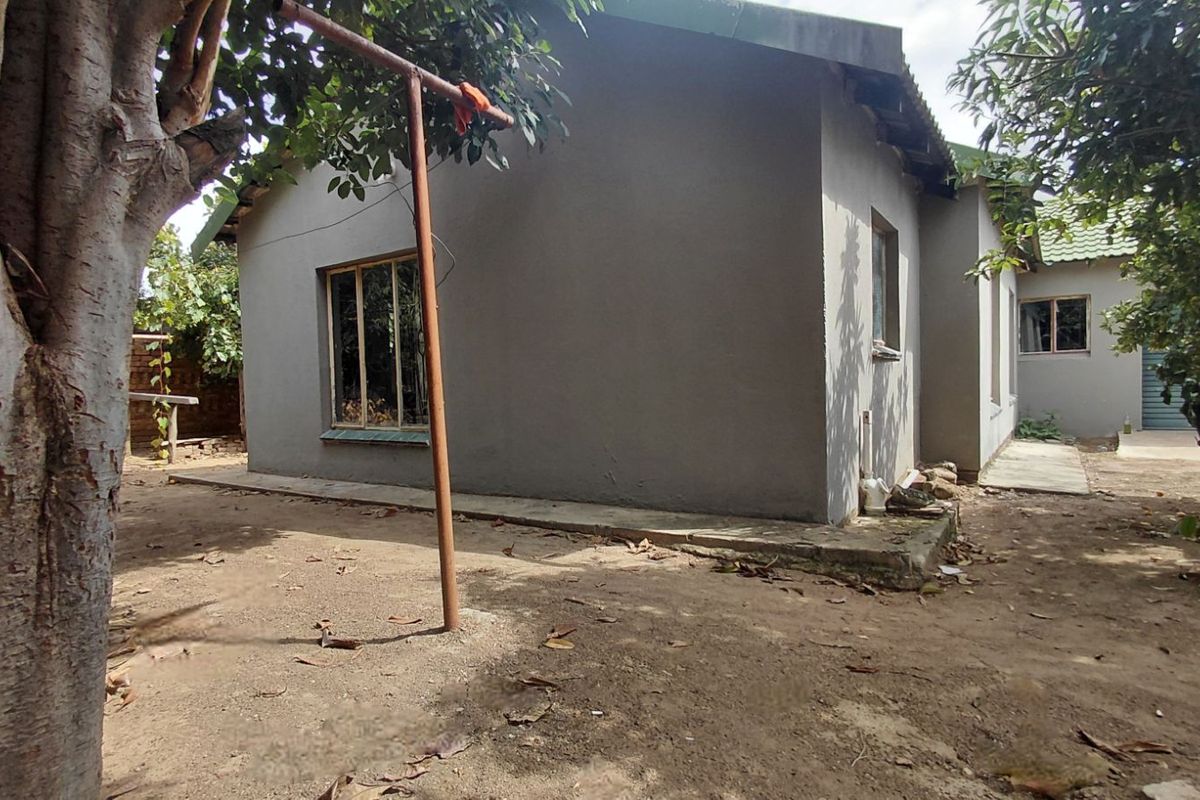 House For Sale in Seshego 9B - Photo 3