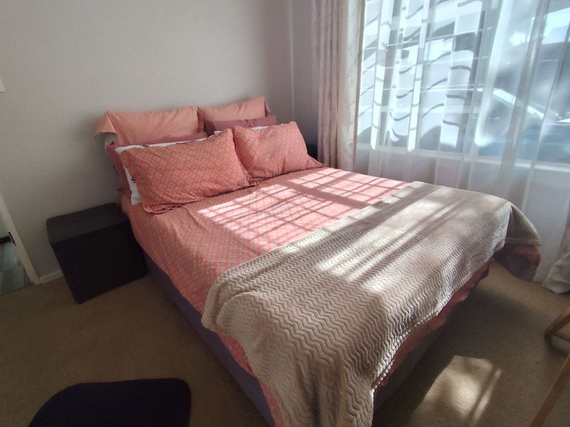 Townhouse For Sale in Weltevreden Park - Photo 9