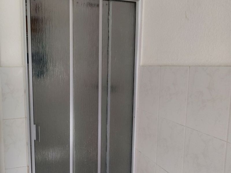 Townhouse For Sale in Weltevreden Park - Photo 8