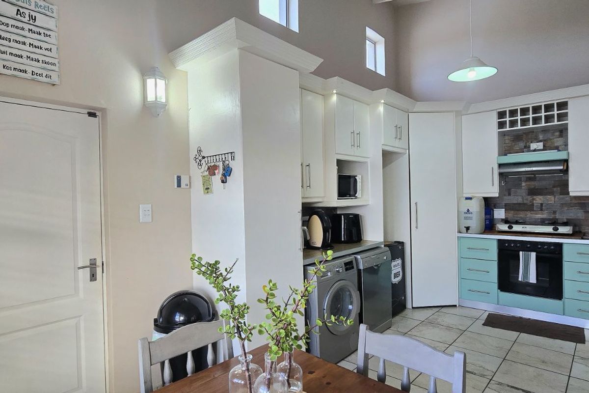 House To Rent in Island View - Photo 5