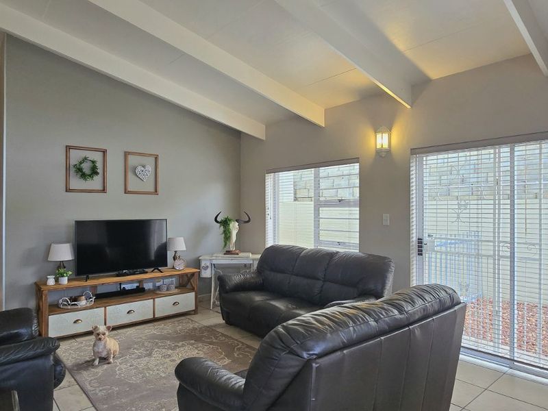 House To Rent in Island View - Photo 3