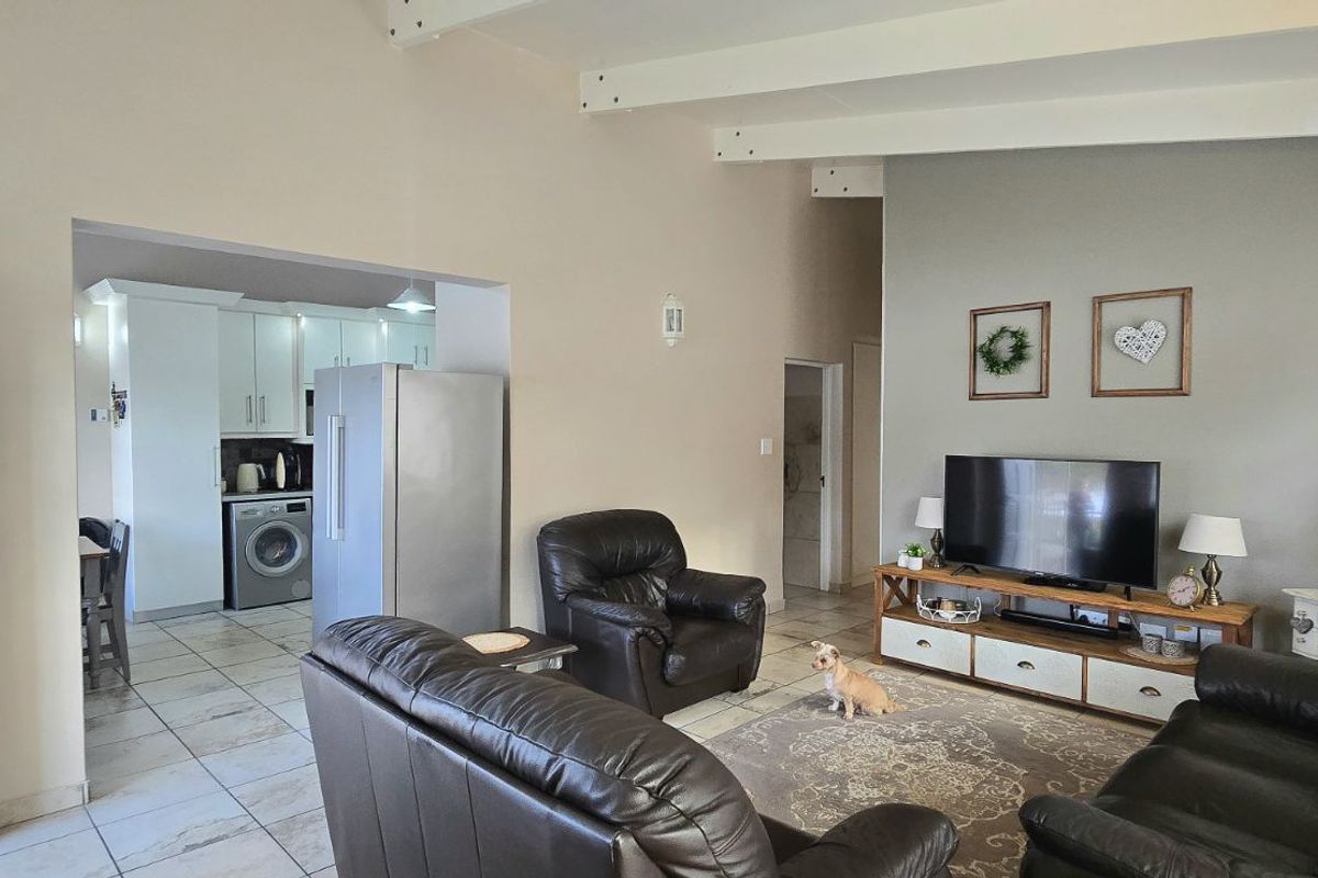 House To Rent in Island View - Photo 4