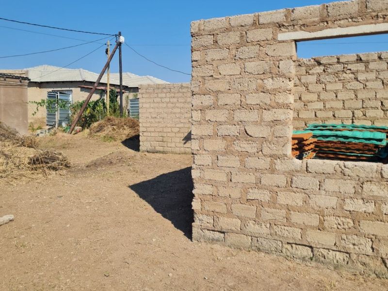House For Sale in Mankweng - Photo 4