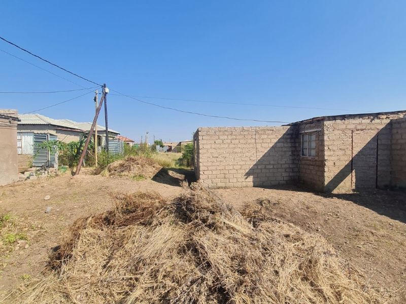 House For Sale in Mankweng - Photo 2