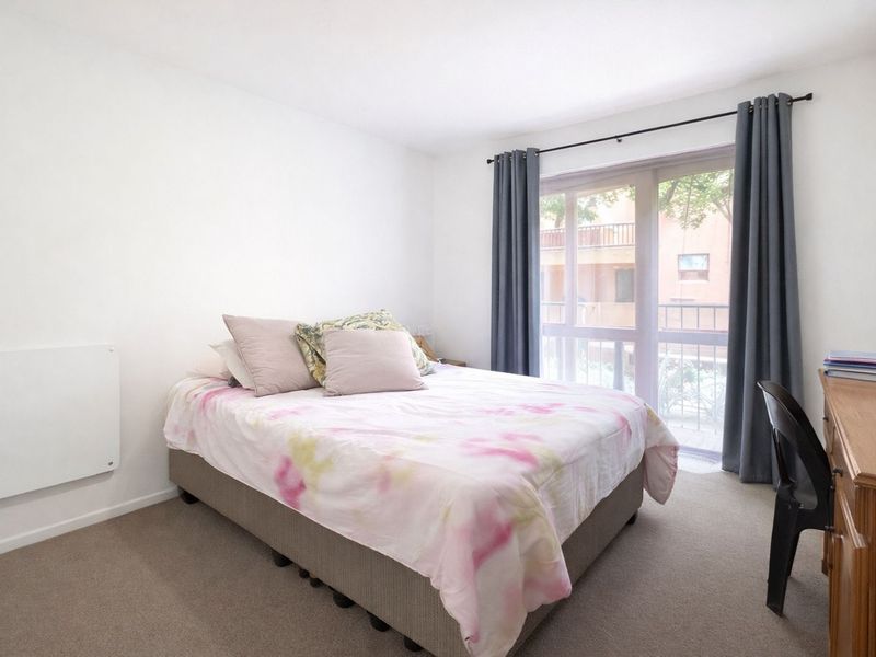 Apartment To Rent in Douglasdale - Photo 6