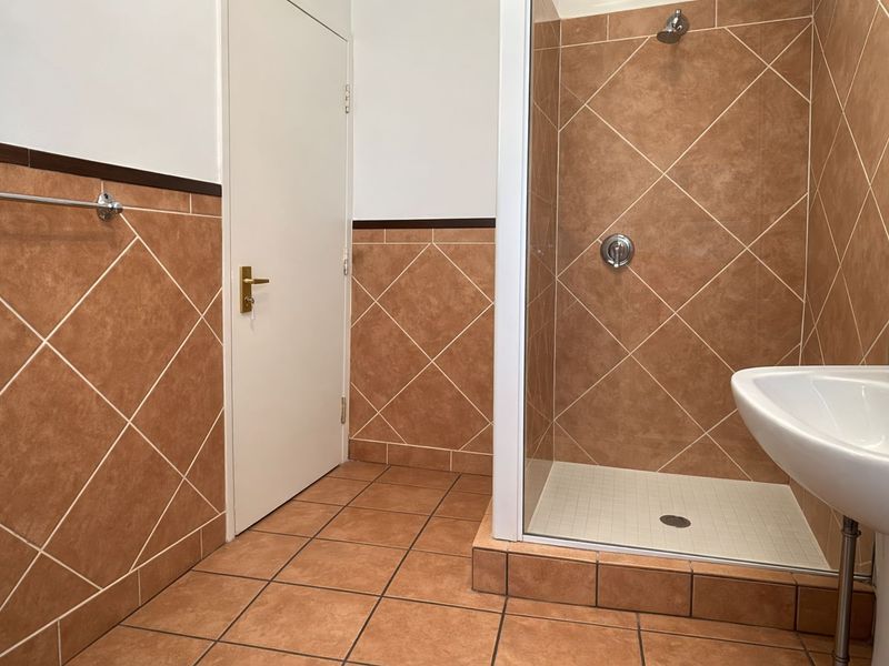 Apartment To Rent in Douglasdale - Photo 8