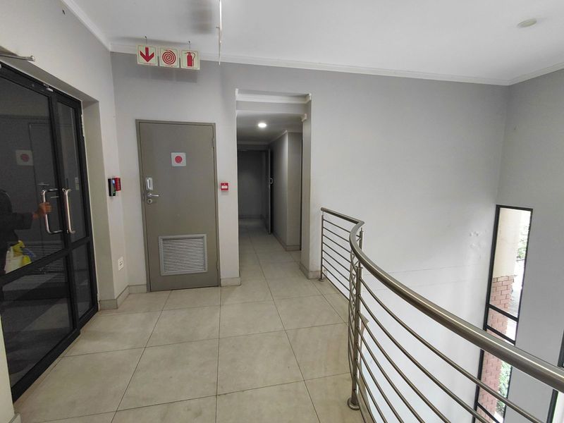 Office To Rent in Faerie Glen - Photo 3